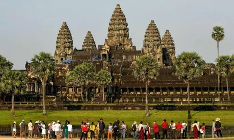 Campuchia đón lượng khách 'đông chưa từng có' dịp Tết Khmer