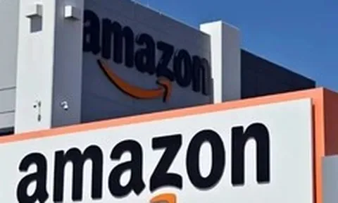 Amazon tăng tốc trong “canh bạc AI”