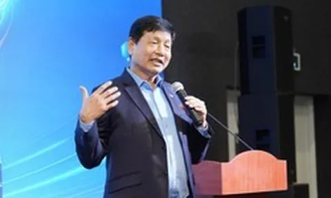 Chủ tịch FPT Trương Gia Bình: AI đang tạo ra một cuộc cách mạng mới đối với doanh nghiệp toàn cầu, tương tự bước chuyển từ sản xuất thủ công sang dây chuyền tự động hóa