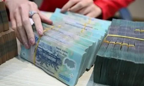 Quốc hội yêu cầu cắt giảm các khoản chi không cần thiết để cải cách tiền lương