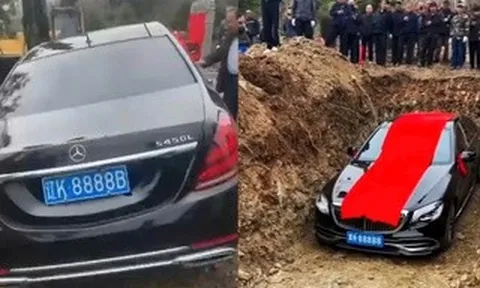 Chôn xe Mercedes biển số 8888 theo người quá cố, gia đình Trung Quốc gây bão dư luận