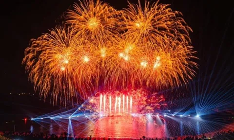 VUI-Fest sắp khai màn, Cát Bà bước vào mùa lễ hội ‘không ngủ’