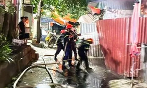 Phát hiện 2 thi thể trong nhà vệ sinh sau khi dập tắt đám cháy