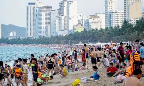 Xác minh vụ 'chặt chém' khách Thái cây kem 100.000 đồng ở Nha Trang