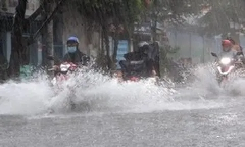 Tin mới nhất về đợt gió mùa đông bắc đang tràn xuống miền Bắc, gây mưa rất to