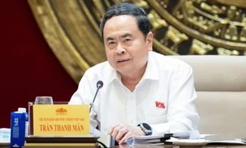 Chủ tịch Quốc hội: Gặp gỡ, đối thoại với dân, doanh nghiệp để xem quy định nào đang gây vướng mắc