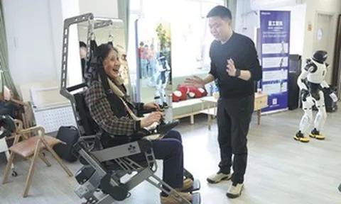 Tham vọng chăm sóc người cao tuổi bằng robot tại Trung Quốc