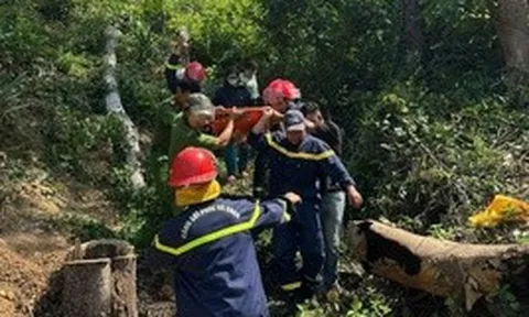 Nhóm học sinh rủ nhau "đi phượt" bằng xe đạp, 2 xe lao xuống vực sâu 50 mét