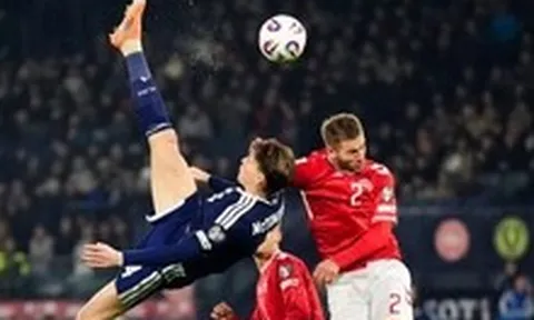 Giúp đội nhà dự World Cup, cựu sao MU được xuất hiện trên... tiền