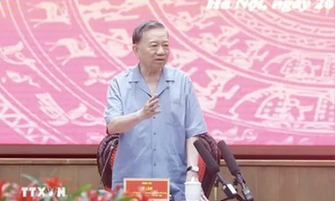 Tổng Bí thư, Chủ tịch nước: Hà Nội phải dám thí điểm, phải chấp nhận đổi mới mạnh mẽ