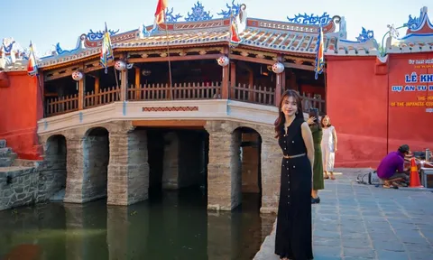 Nơi được báo ngoại ca ngợi đẹp nhất Việt Nam