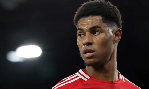 Rashford làm rõ hành động 'đá đểu' MU