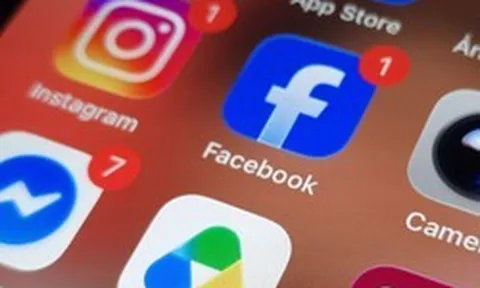 Xôn xao tin thu phí người dùng, đại diện Facebook nói gì?