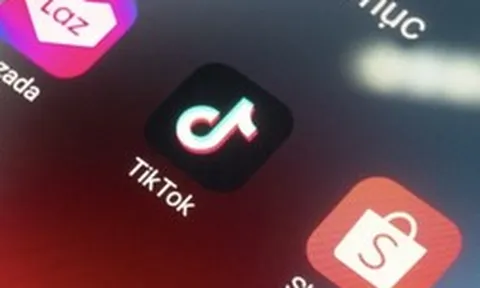 Nhiều nhà bán hàng lo sợ bị khóa livestream vì “nổ” tốt nhất, xịn nhất