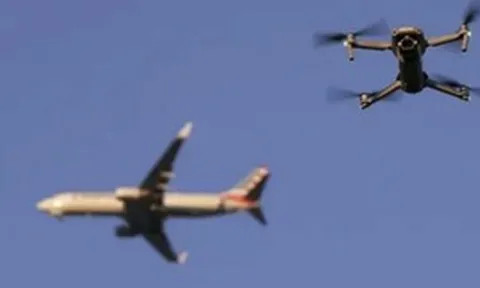 Phi công phát hiện UAV bay ngược hướng gần Nội Bài, 16 chuyến bay bị ảnh hưởng