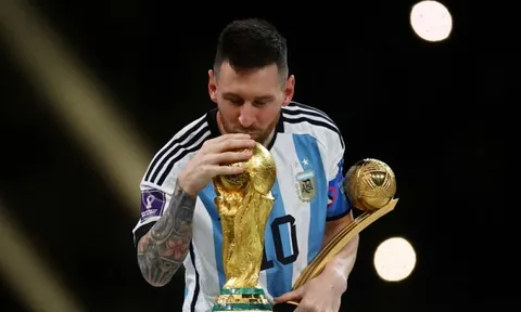 Thông điệp của huyền thoại rock đã mất gửi Messi