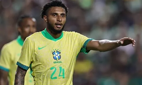 Pha "bẻ lái" không tưởng: Cầu thủ Brazil đang ngồi ăn cưới thì nhận "vé vớt" đi World Cup chỉ 4 ngày trước khai mạc