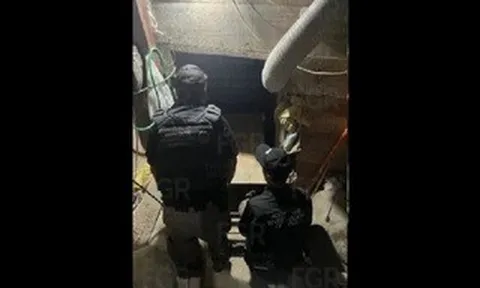 VIDEO: Đánh án lớn, cảnh sát Mexico phát hiện đường hầm kiên cố nối qua tận Mỹ