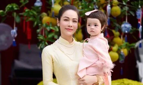 Ca sĩ Nhật Kim Anh hạnh phúc viên mãn với "tình yêu đặc biệt" ở tuổi 41
