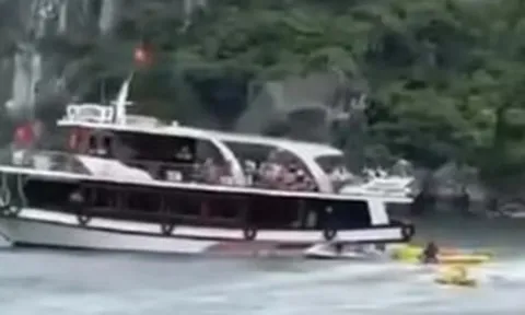 CLIP: Tàu vỏ gỗ chìm trên vịnh Lan Hạ, một phụ nữ tử vong