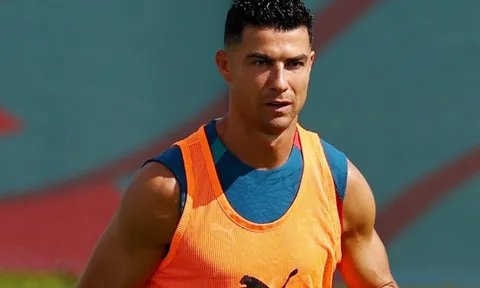 Ronaldo đáp trả