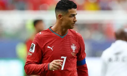 Người hâm mộ Bồ Đào Nha đã mất kiên nhẫn với Ronaldo?