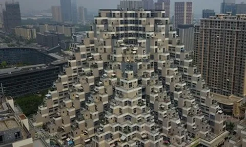 Chung cư 18 tầng hình kim tự tháp độc nhất vô nhị, nhìn từ xa như ruộng bậc thang