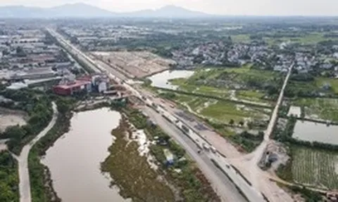 Toàn cảnh dự án mở rộng Quốc lộ 6 đang tăng tốc giải phóng mặt bằng
