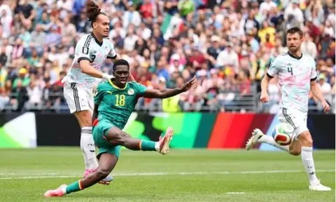 Bỉ - Senegal (hiệp 2) 0-2: Cầu thủ Bỉ tranh cãi với nhau