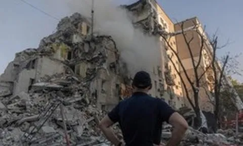 Tổng thống Ukraine tuyên bố sẽ 'trả đũa', Nga nói không tấn công dân thường Kiev
