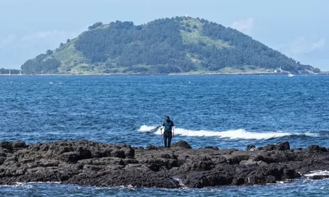Du khách tiếp tục rời đảo Jeju