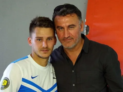 Cha và con đối đầu nhau ở trận PSG gặp Ajaccio