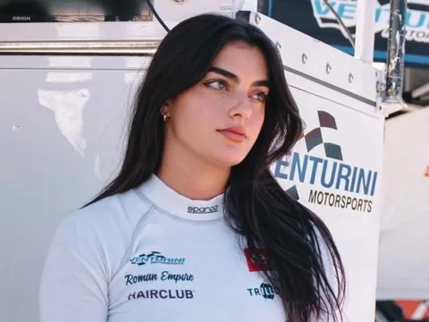 Nhan sắc tay đua NASCAR kiêm người mẫu Mỹ