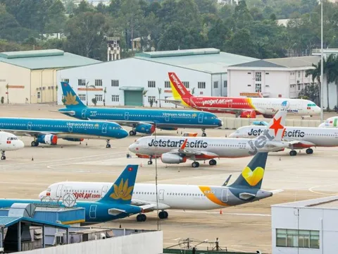 Thông tin về các khoản phí trong vé máy bay