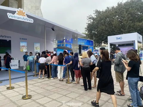 Ồ ạt ưu đãi, giảm giá tour du lịch mùa hè