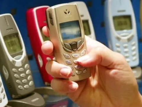 Người dùng điện thoại 'cục gạch' sẽ bị ngừng hoạt động vào giữa tháng 9