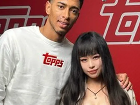 Dàn siêu sao thế giới như "lu mờ" trước nữ phóng viên thể thao có vóc dáng "cực phẩm"