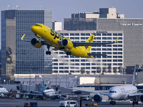 Hãng hàng không Mỹ xem xét hủy đơn hàng máy bay Airbus