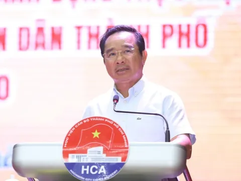 Chủ tịch UBND TP HCM: Giải phóng mặt bằng ì ạch, người đứng đầu xã, phường chịu trách nhiệm