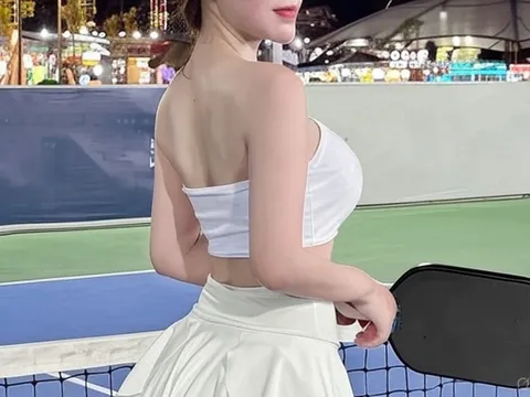 Tới sân pickleball muộn giờ, tôi nổi cáu vì đề nghị khiếm nhã: "Người lịch sự không ai làm thế"