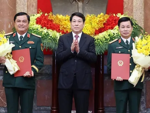 Chủ tịch nước Lương Cường trao quyết định thăng quân hàm Thượng tướng