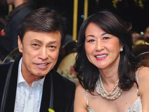 Nam danh ca vừa ly hôn ở tuổi 78: Tùng Dương gọi là "bố", Mỹ Tâm phải cúi đầu