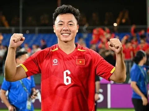 Phút "rùng mình" vì chấn thương nặng của người hùng U23 Việt Nam