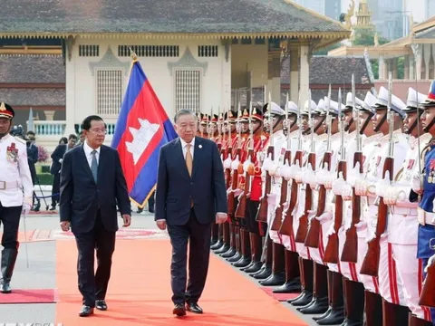 Lễ đón trọng thể Tổng Bí thư Tô Lâm thăm cấp Nhà nước tới Vương quốc Campuchia