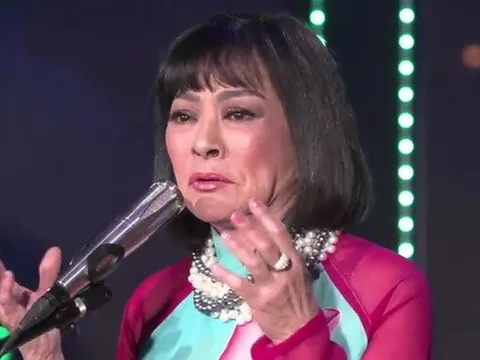 Nữ danh ca nổi danh miền Nam đón Tết đầu tiên ở Mỹ: "Pháo vừa nổ, tôi bật khóc"