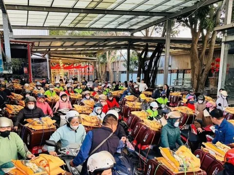 Lương tăng, thưởng Tết cao nhất 1,8 tỷ đồng