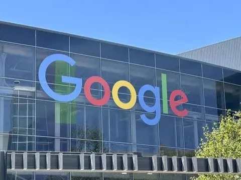 Doanh thu công ty mẹ của Google lần đầu tiên vượt 400 tỷ USD