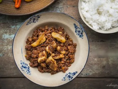 Cách làm thịt chưng mắm tép ngon giúp cả nhà đánh bay nồi cơm