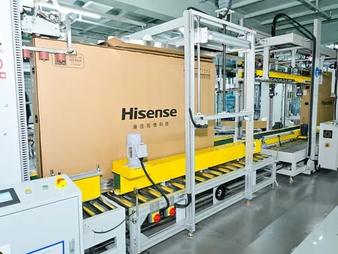 Hisense được Diễn đàn Kinh tế Thế giới vinh danh là Nhà máy Hải đăng lấy khách hàng làm trung tâm đầu tiên trên thế giới trong ngành TV