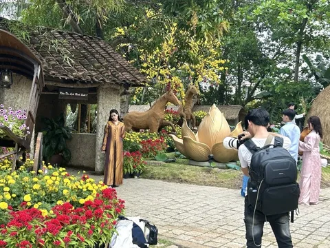 NHỮNG ĐIỂM ĐẾN VANG BÓNG MỘT THỜI: Gọi tên Bình Quới, Văn Thánh